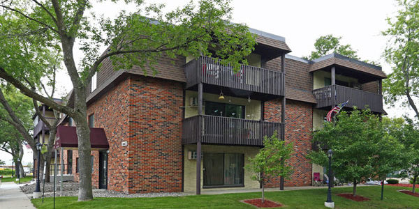 Rosewood In The Park - Apartments in Saint Cloud, MN
